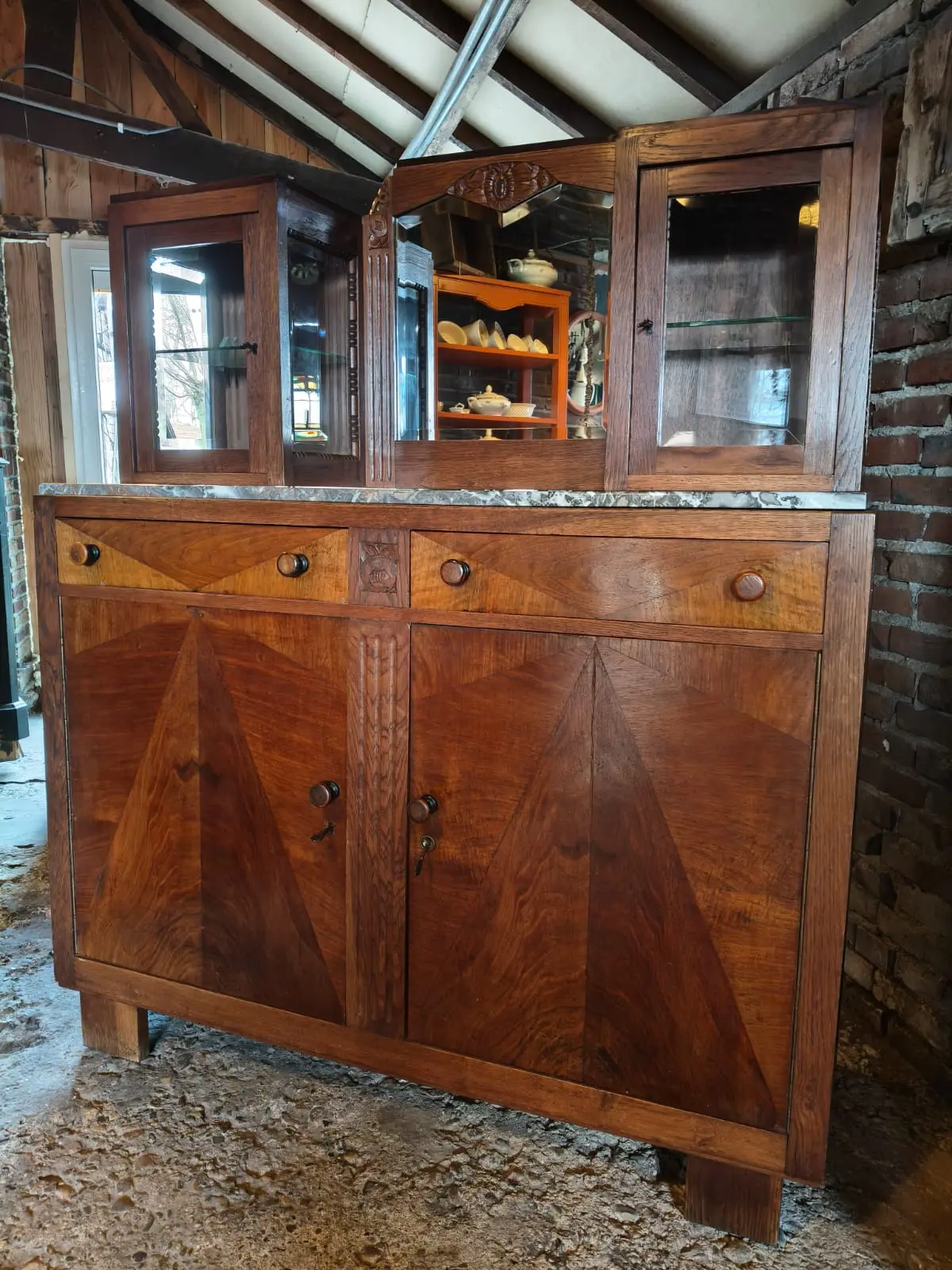 Art Deco dressoir met marmeren blad