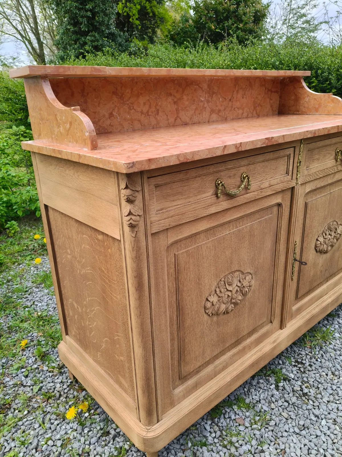Antieke commode dressoir met marmeren blad