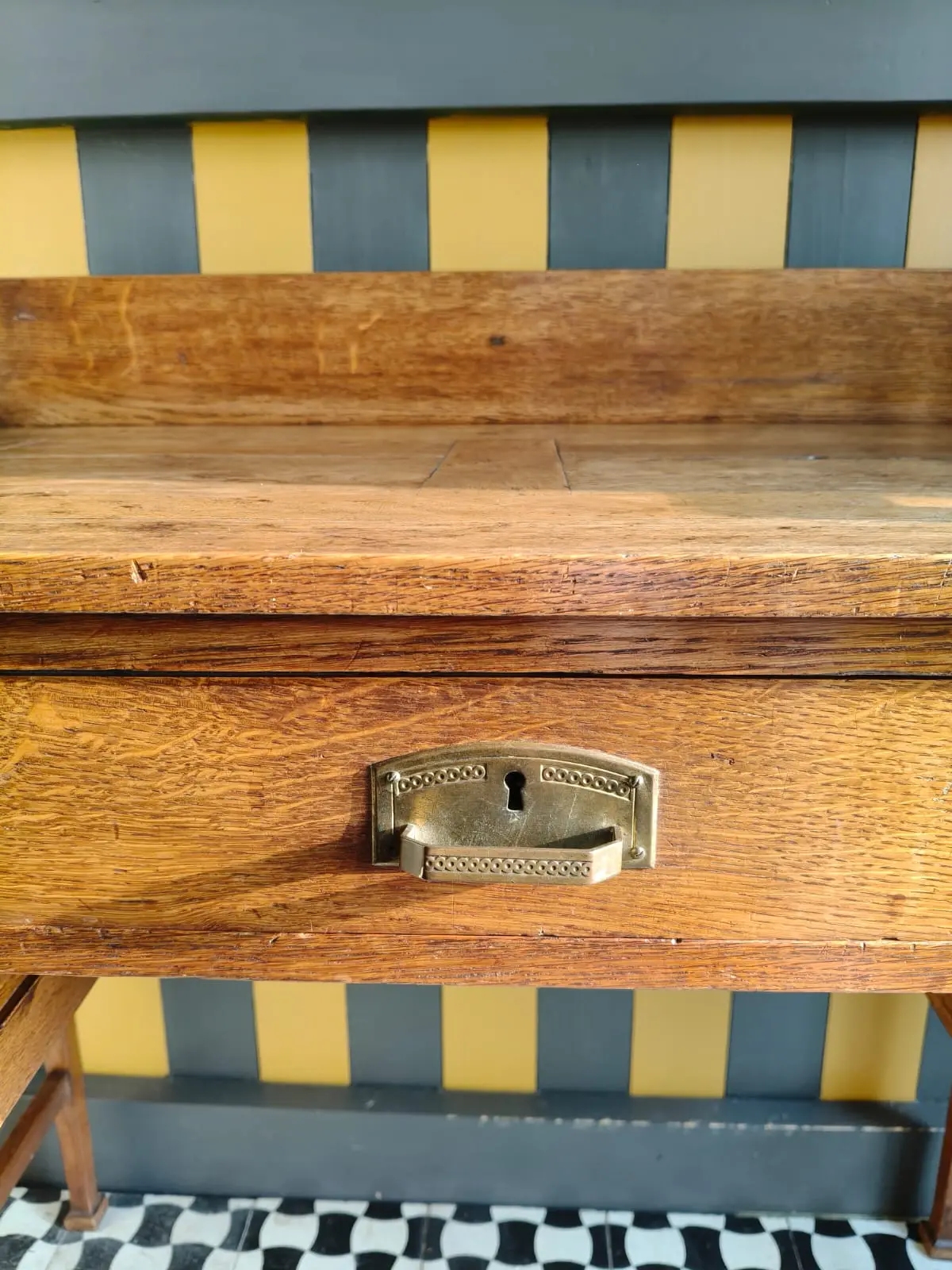 Detail 1