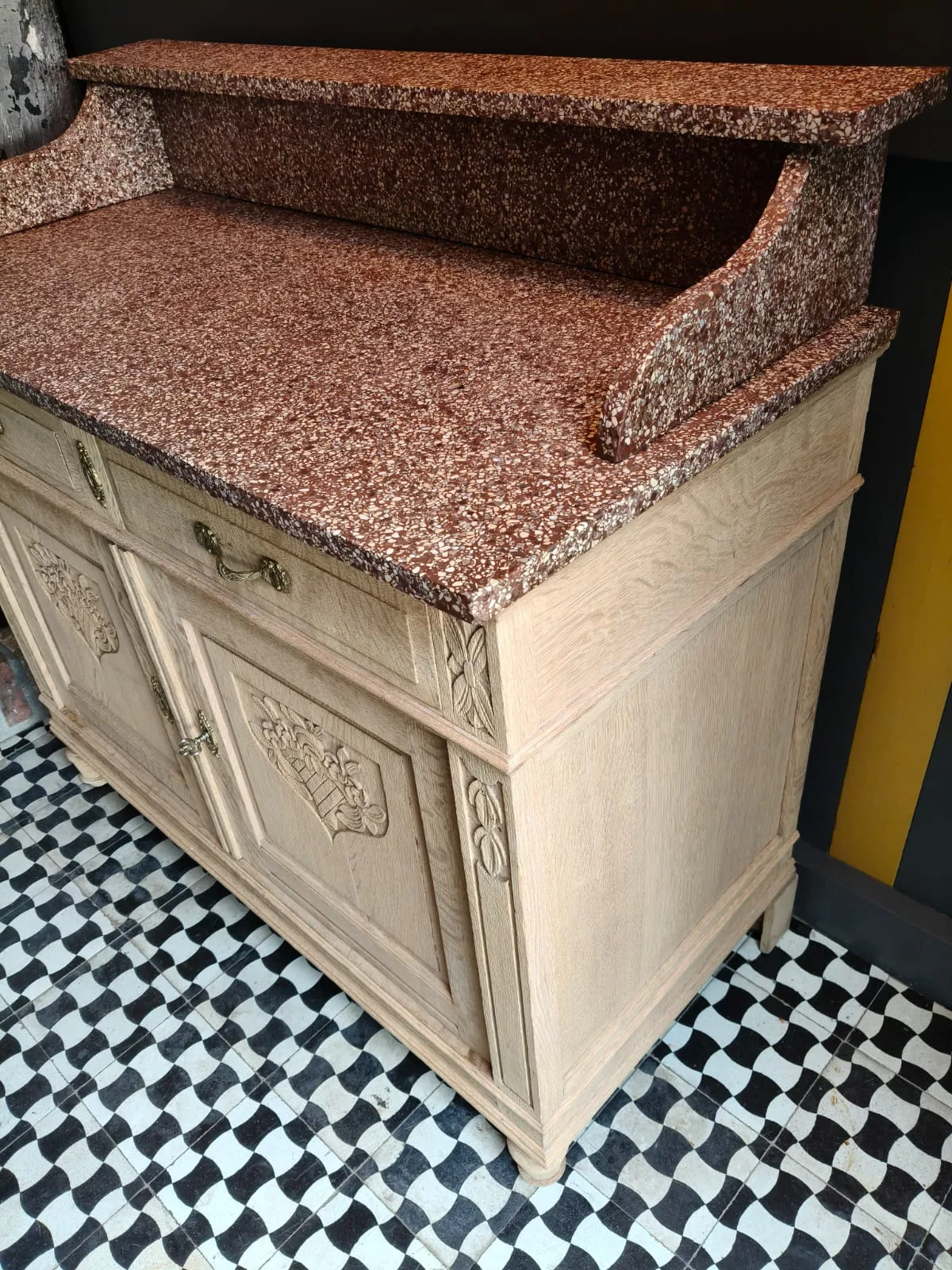 Detail 3