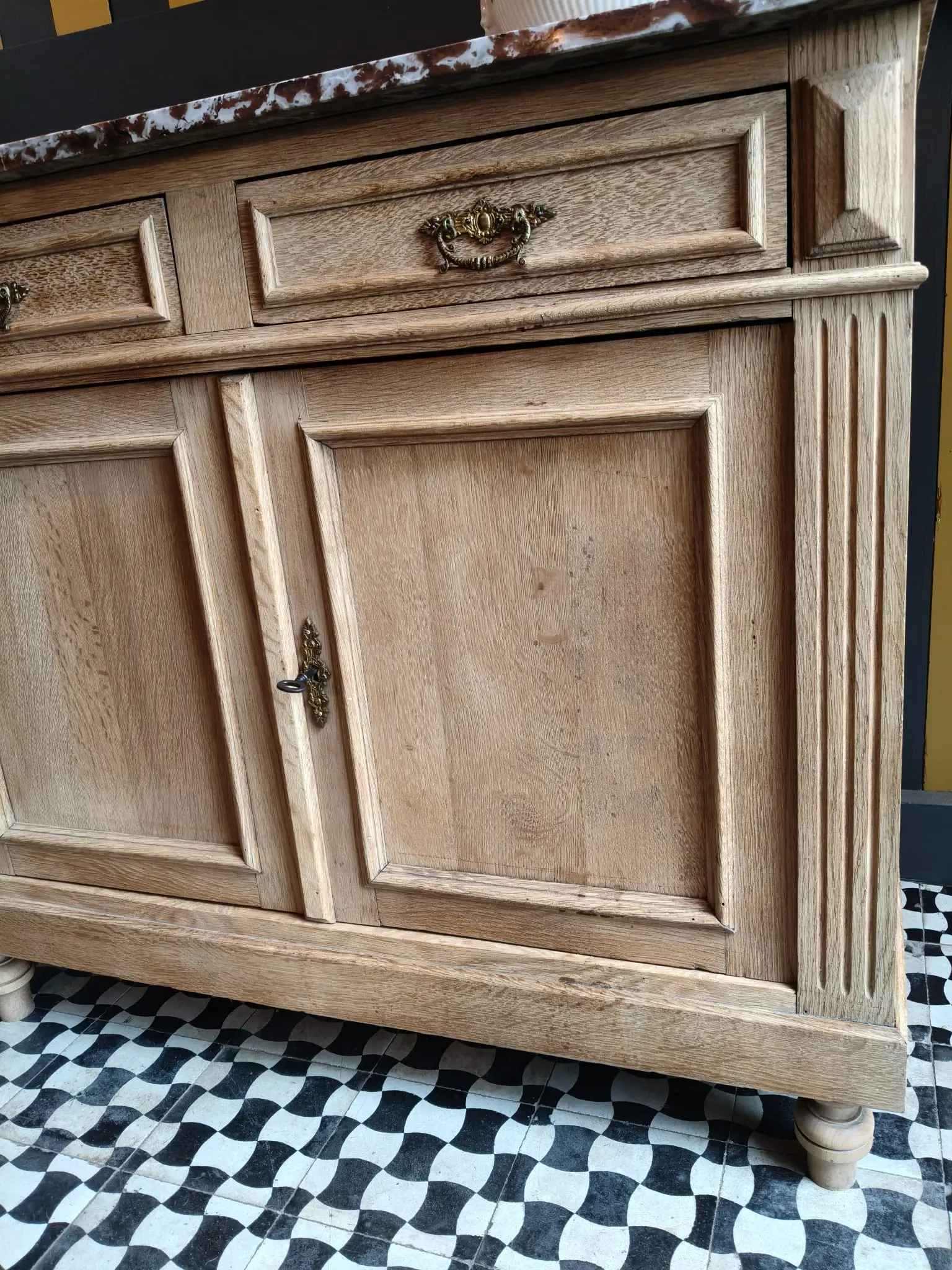 Detail 1